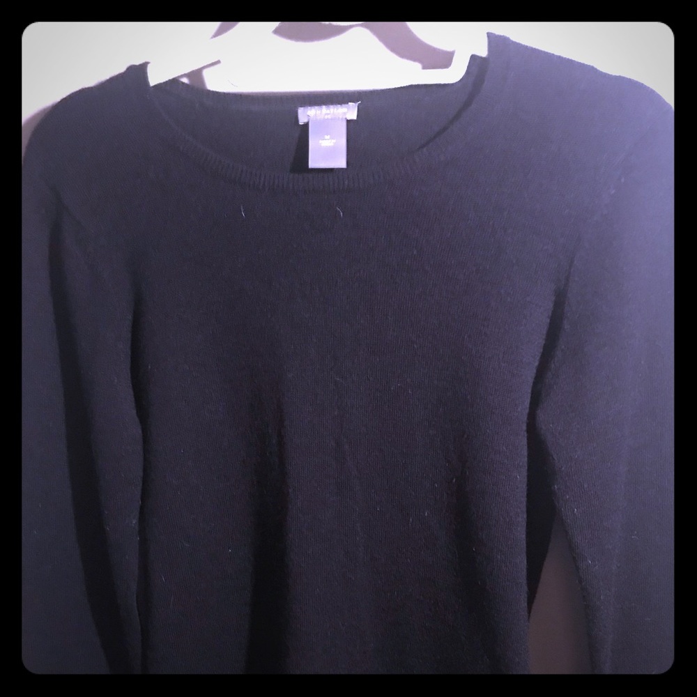 ANN TAYLOR Black classic crew neck sweater